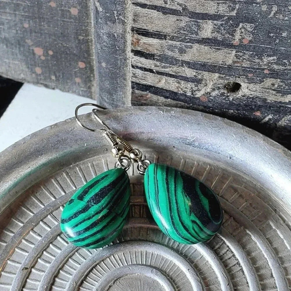 Malachite Puffed Teardrop Handcrafted Green Silver Gemstone Dangle Earrings - Picture 1 of 4